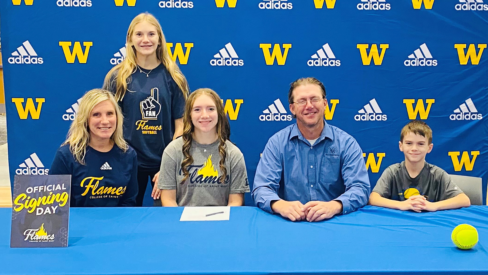 Dunlap signs with CSM for softball